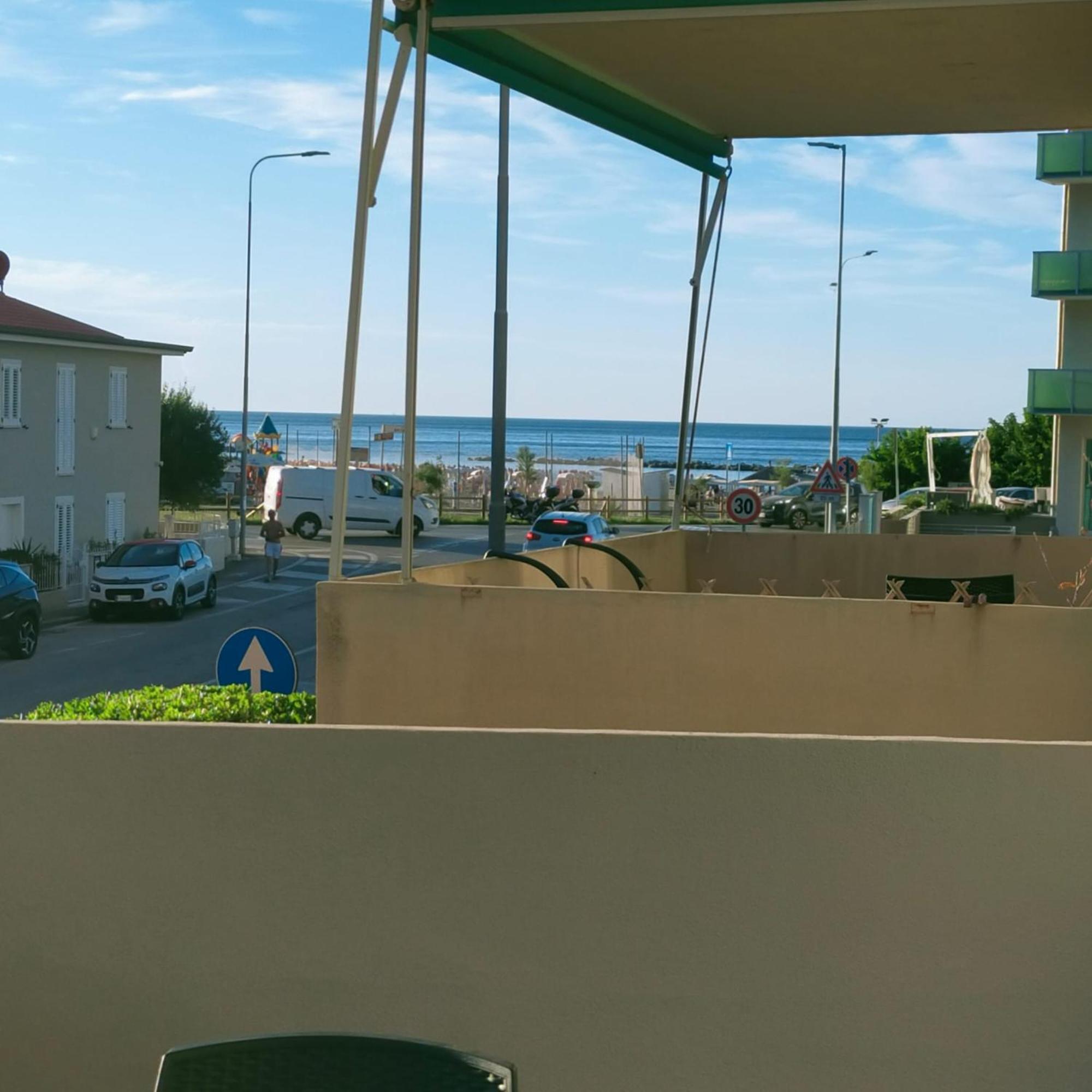 Appartamento Azzurro Pésaro Exterior foto